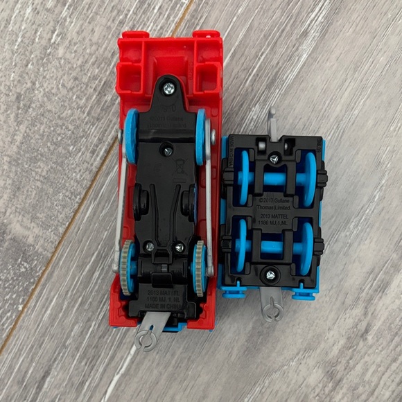 Trackmaster Gordon and Tender - Works! - Picture 6 of 8